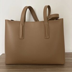 Chic Tan Leather Tote Bag